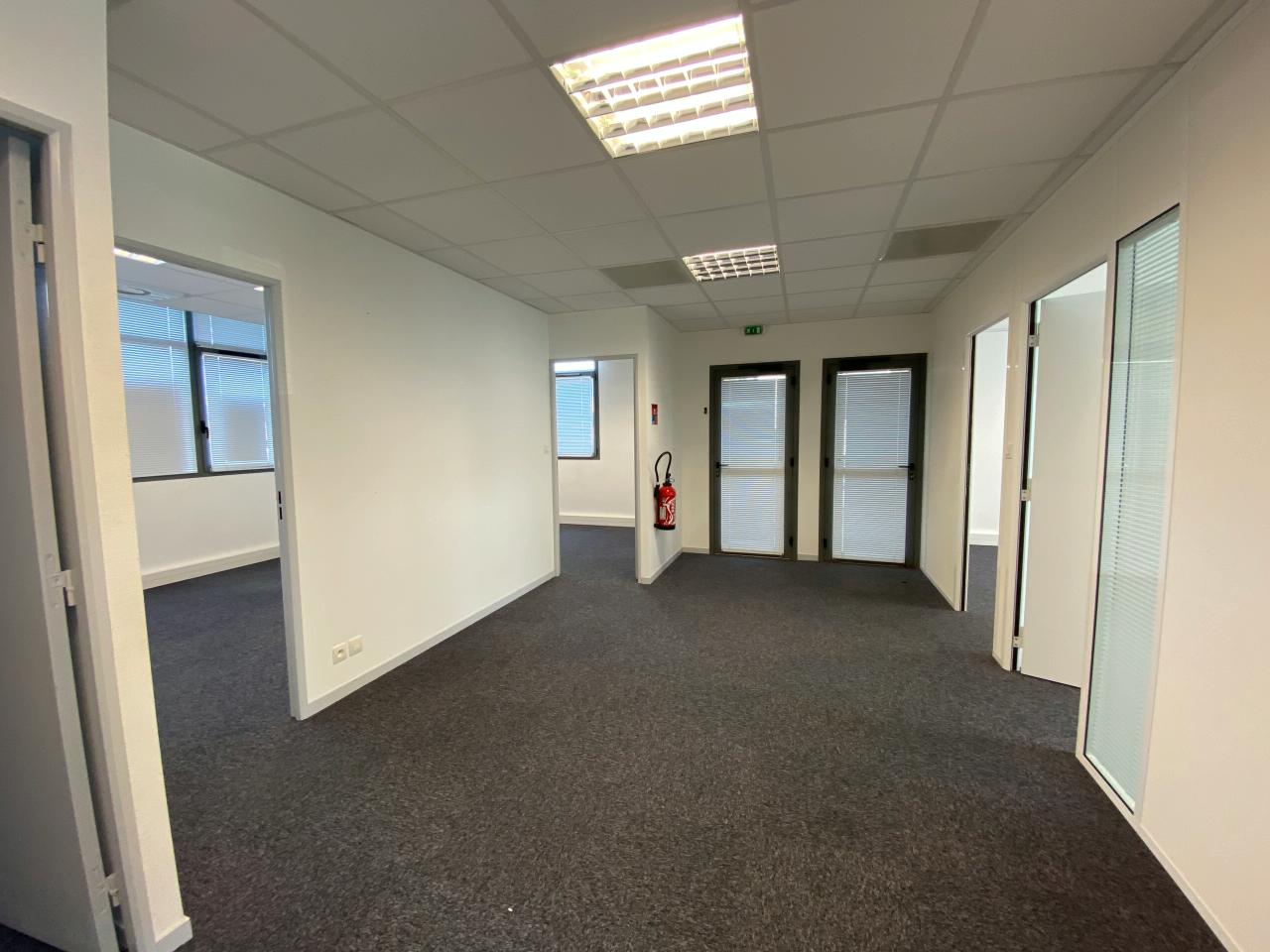Bureau Saint-Grégoire 130m² Location bureau Saint-Grégoire Ille-et-Vilaine OLBUR2427590 3